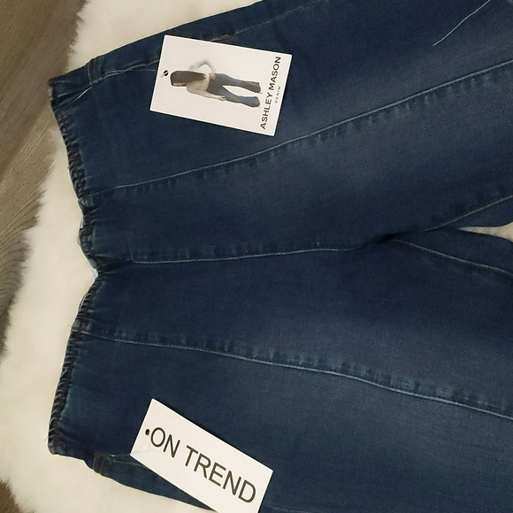 ASHLEY MASON Amanda Flare Jeans ~ NWT - Picture 6 of 12
